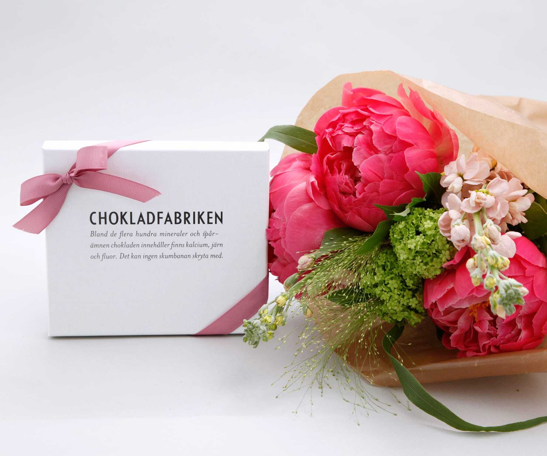 Mors dag ask 25 + blommor
